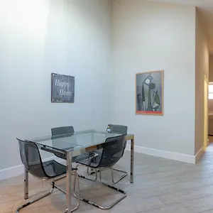 https://urbe10-angel-suites-apartment-4b.1costadelsol.com